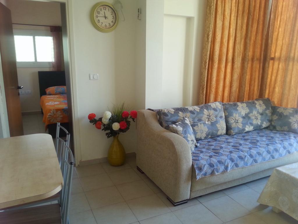 Apartments Petah Tiqwa Petach Tikva Стая снимка