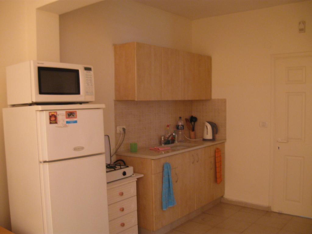 Apartments Petah Tiqwa Petach Tikva Стая снимка